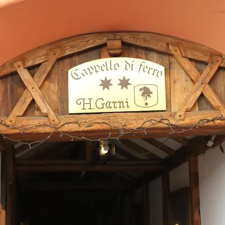 Hotell Cappello Di Ferro 2*